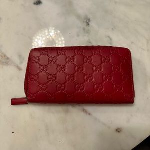 Used 3 times. Practically brand new.